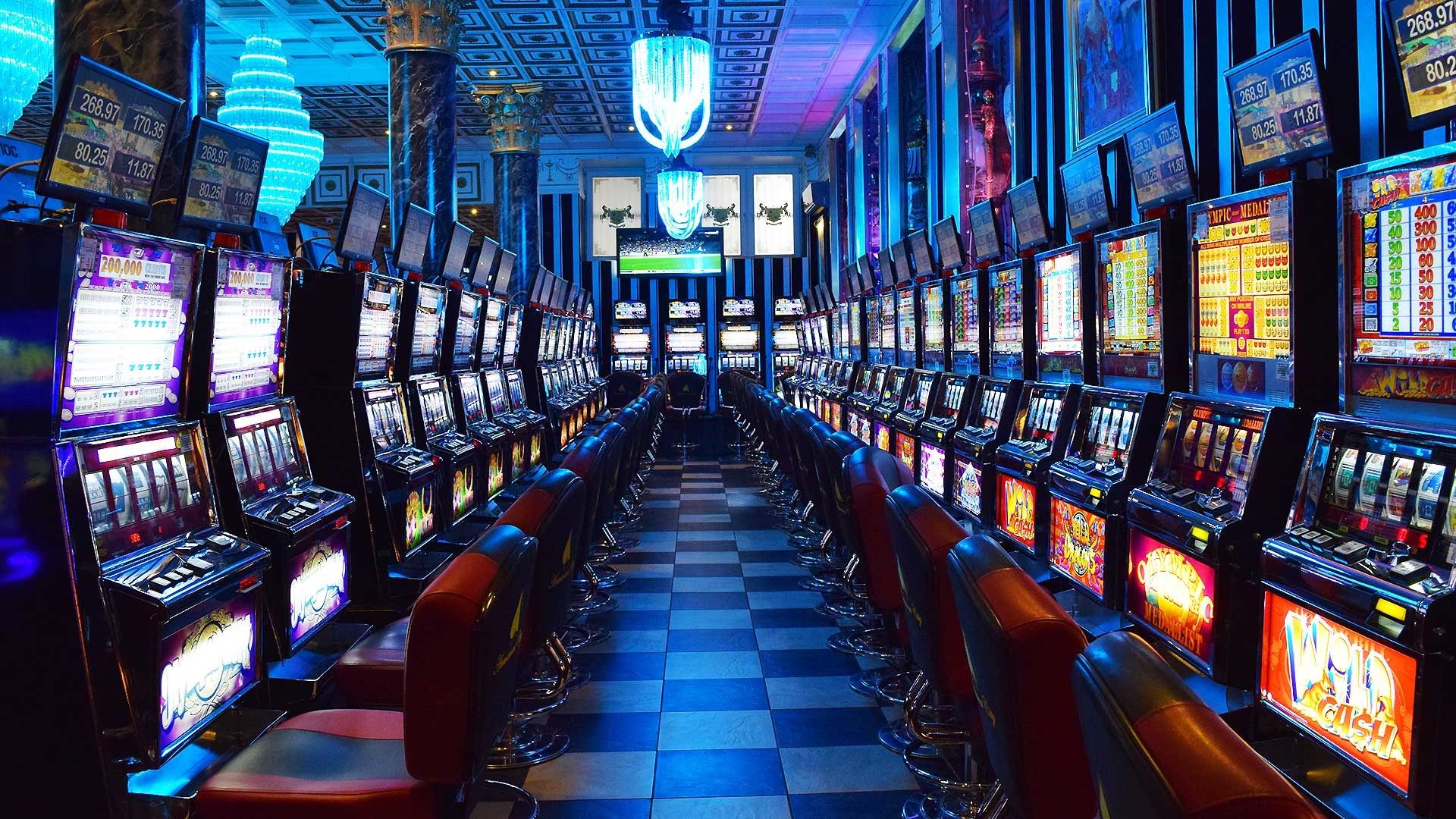 Slot Makinelerinde Gizli Semboller: Kazanan Formülleri Keşfet